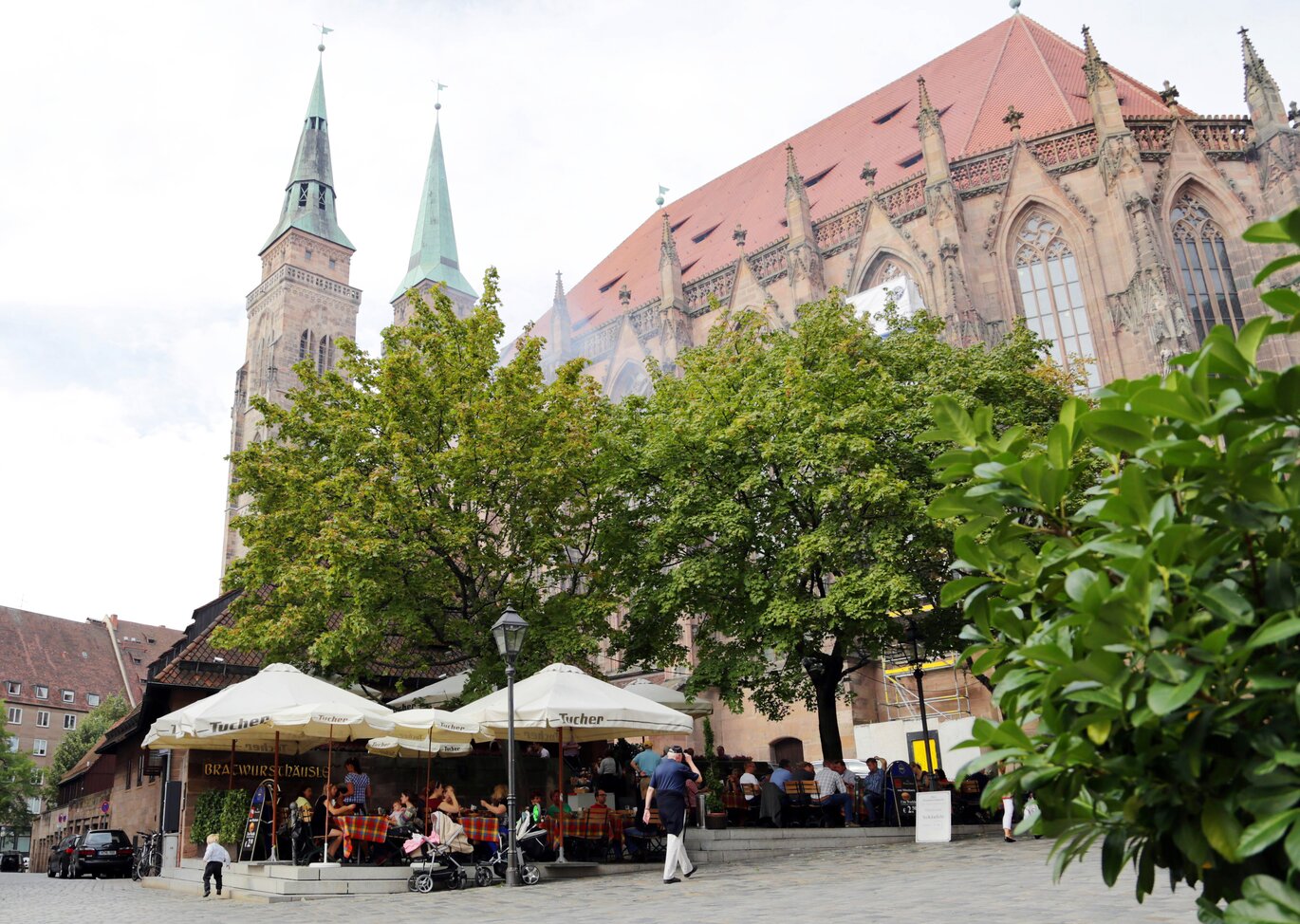 Fünf im Weckla GmbH - Schutzverband Nürnberger Bratwürste e.V.